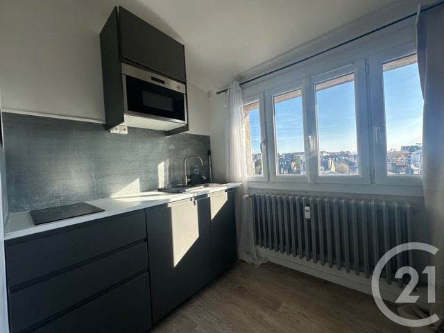 Appartement Studette à vendre - 1 pièce - 10.83 m2 - RODEZ - 12 - MIDI-PYRENEES - Century 21 Foch Immobilier