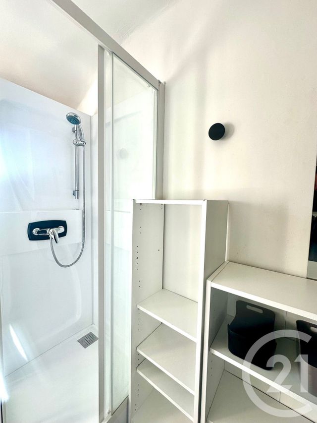 Appartement Studette à vendre - 1 pièce - 10.83 m2 - RODEZ - 12 - MIDI-PYRENEES - Century 21 Foch Immobilier