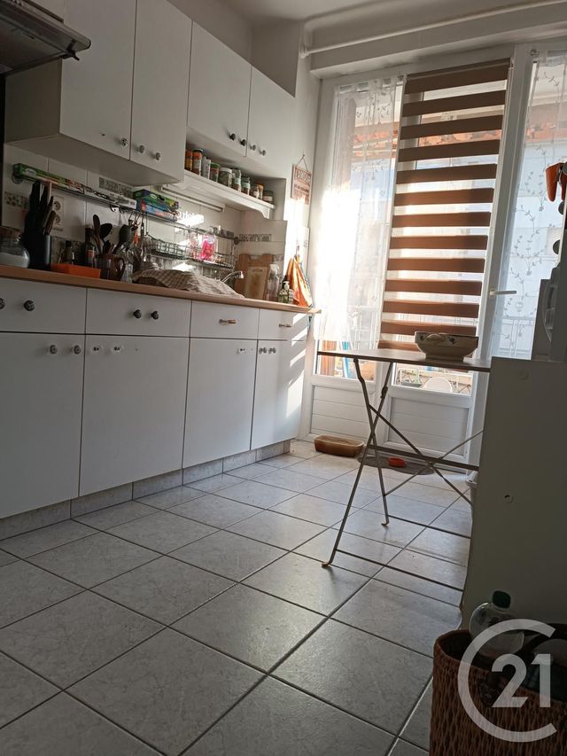 Appartement F2 à louer - 2 pièces - 43.89 m2 - RODEZ - 12 - MIDI-PYRENEES - Century 21 Foch Immobilier
