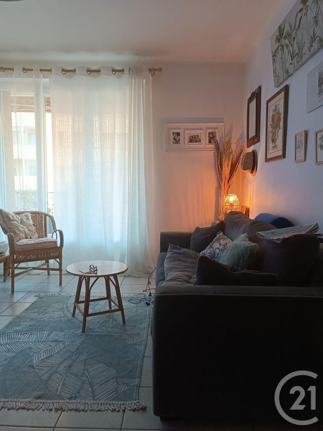 Appartement F2 à louer - 2 pièces - 43.89 m2 - RODEZ - 12 - MIDI-PYRENEES - Century 21 Foch Immobilier