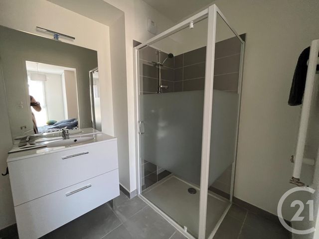 Appartement à louer - 2 pièces - 36.49 m2 - ONET LE CHATEAU - 12 - MIDI-PYRENEES - Century 21 Foch Immobilier