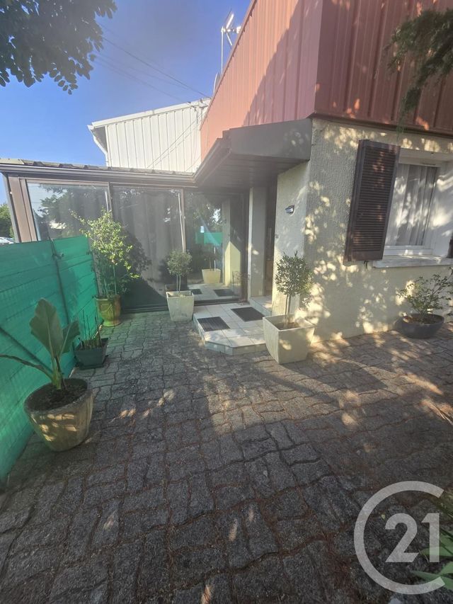 Appartement F2 à louer - 2 pièces - 62.5 m2 - RODEZ - 12 - MIDI-PYRENEES - Century 21 Foch Immobilier