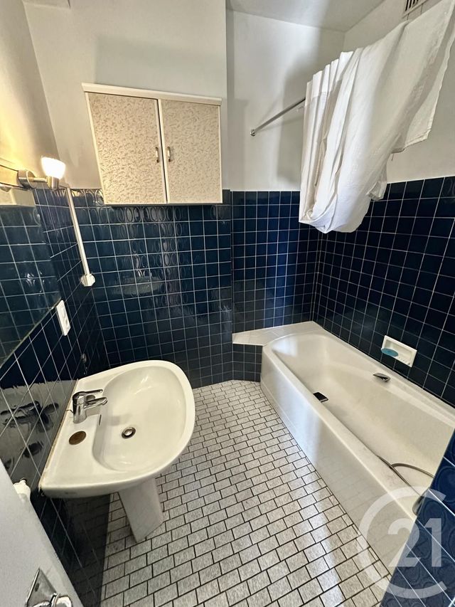 Appartement F3 à louer - 3 pièces - 68.31 m2 - RODEZ - 12 - MIDI-PYRENEES - Century 21 Foch Immobilier