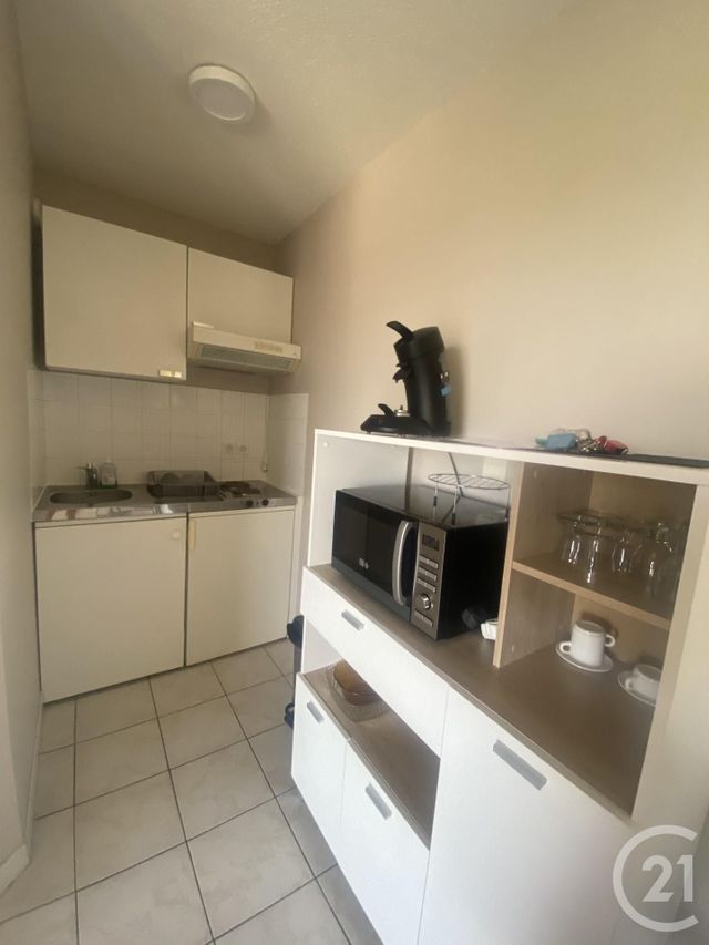Appartement Studio à louer - 1 pièce - 22.0 m2 - RODEZ - 12 - MIDI-PYRENEES - Century 21 Foch Immobilier
