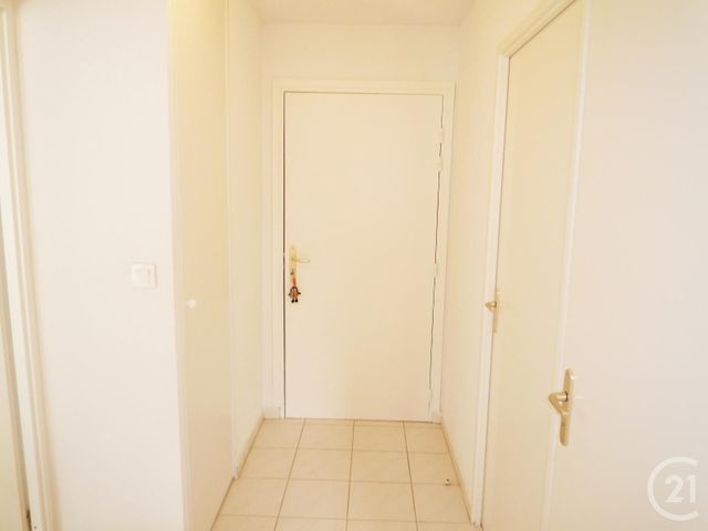 Appartement F2 à louer - 2 pièces - 45.36 m2 - RODEZ - 12 - MIDI-PYRENEES - Century 21 Foch Immobilier