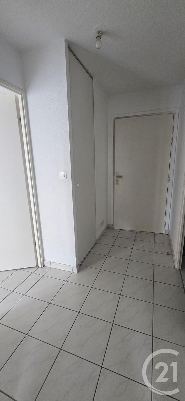 Appartement F2 à louer - 2 pièces - 45.36 m2 - RODEZ - 12 - MIDI-PYRENEES - Century 21 Foch Immobilier