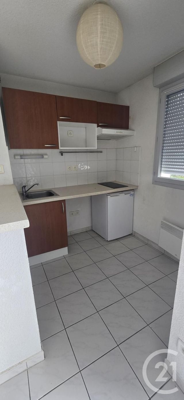 Appartement F2 à louer - 2 pièces - 45.36 m2 - RODEZ - 12 - MIDI-PYRENEES - Century 21 Foch Immobilier