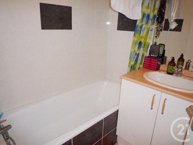 Appartement F2 à louer - 2 pièces - 45.36 m2 - RODEZ - 12 - MIDI-PYRENEES - Century 21 Foch Immobilier