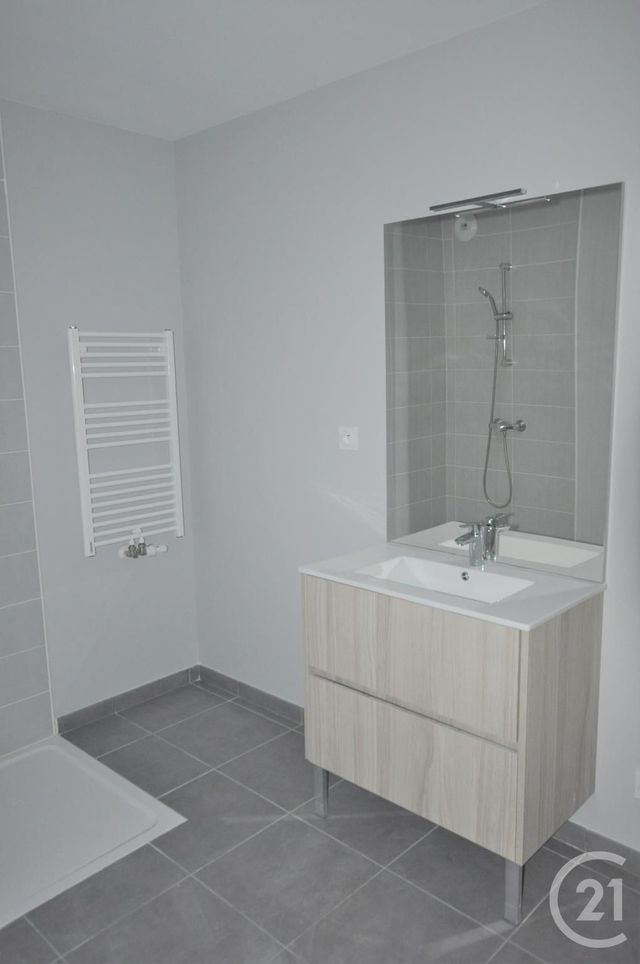 Appartement T2 à louer - 2 pièces - 50.57 m2 - RODEZ - 12 - MIDI-PYRENEES - Century 21 Foch Immobilier