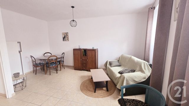Appartement T2 à louer - 2 pièces - 42.72 m2 - RODEZ - 12 - MIDI-PYRENEES - Century 21 Foch Immobilier
