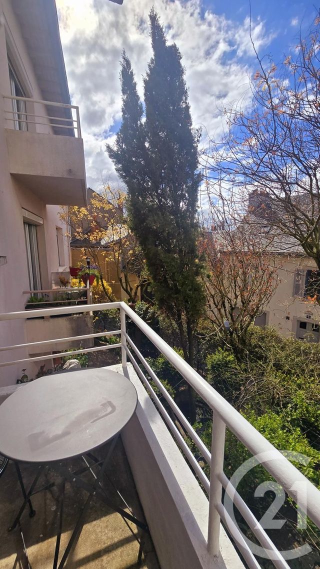 Appartement T2 à louer - 2 pièces - 42.72 m2 - RODEZ - 12 - MIDI-PYRENEES - Century 21 Foch Immobilier