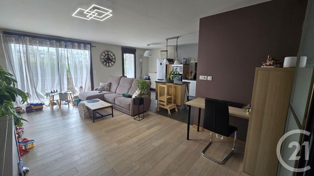 Appartement F3 à louer - 3 pièces - 70.3 m2 - SEBAZAC CONCOURES - 12 - MIDI-PYRENEES - Century 21 Foch Immobilier