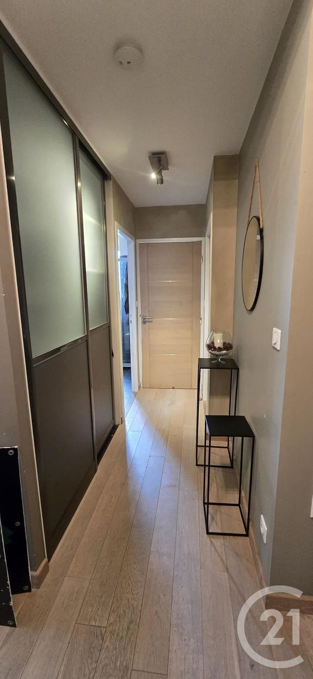 Appartement F3 à louer - 3 pièces - 70.3 m2 - SEBAZAC CONCOURES - 12 - MIDI-PYRENEES - Century 21 Foch Immobilier