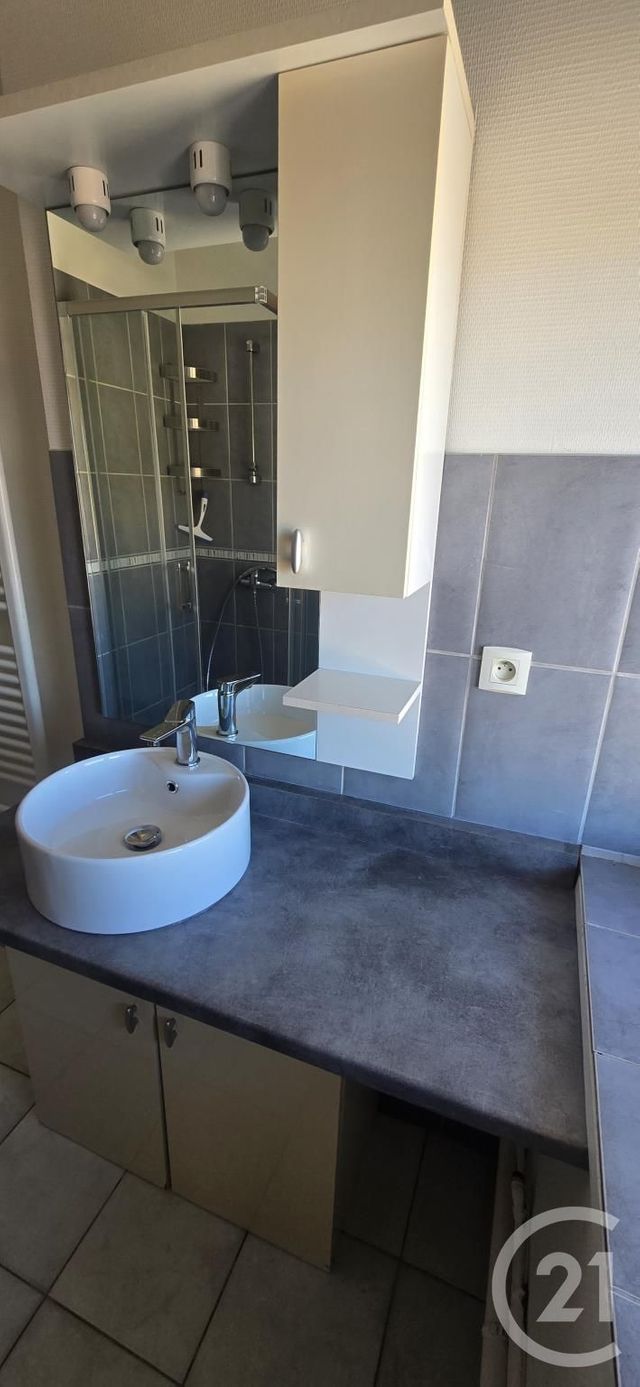 Appartement à louer - 3 pièces - 69.59 m2 - RODEZ - 12 - MIDI-PYRENEES - Century 21 Foch Immobilier
