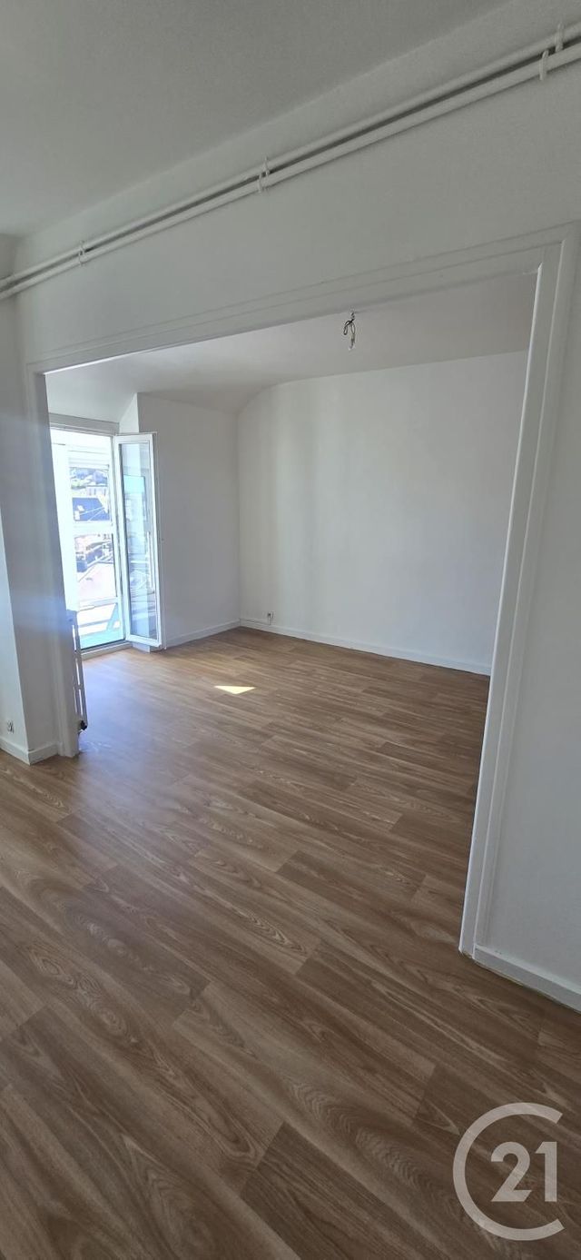 Appartement à louer - 3 pièces - 69.59 m2 - RODEZ - 12 - MIDI-PYRENEES - Century 21 Foch Immobilier