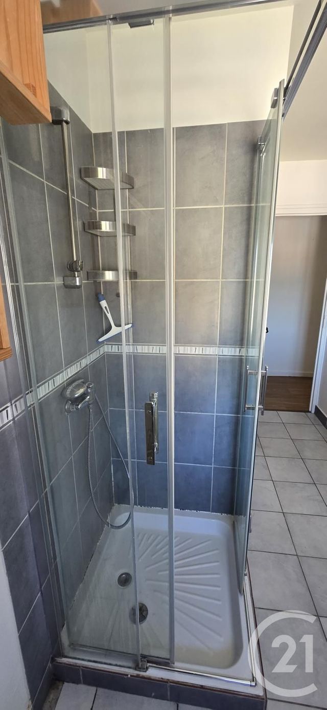 Appartement à louer - 3 pièces - 69.59 m2 - RODEZ - 12 - MIDI-PYRENEES - Century 21 Foch Immobilier