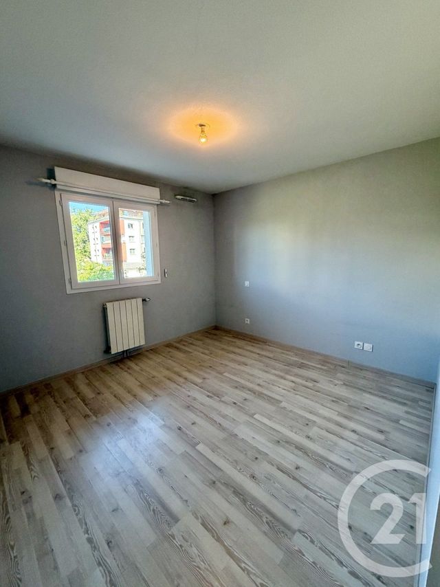Appartement T3 à vendre - 3 pièces - 63.79 m2 - RODEZ - 12 - MIDI-PYRENEES - Century 21 Foch Immobilier