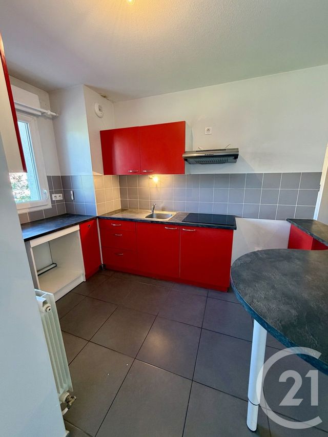 Appartement T3 à vendre - 3 pièces - 63.79 m2 - RODEZ - 12 - MIDI-PYRENEES - Century 21 Foch Immobilier