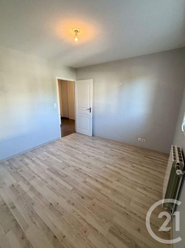 Appartement T3 à vendre - 3 pièces - 63.79 m2 - RODEZ - 12 - MIDI-PYRENEES - Century 21 Foch Immobilier