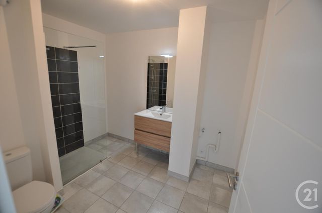 Appartement à louer - 2 pièces - 35.25 m2 - RODEZ - 12 - MIDI-PYRENEES - Century 21 Foch Immobilier