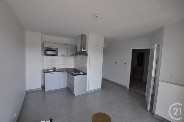 Appartement à louer - 2 pièces - 35.25 m2 - RODEZ - 12 - MIDI-PYRENEES - Century 21 Foch Immobilier