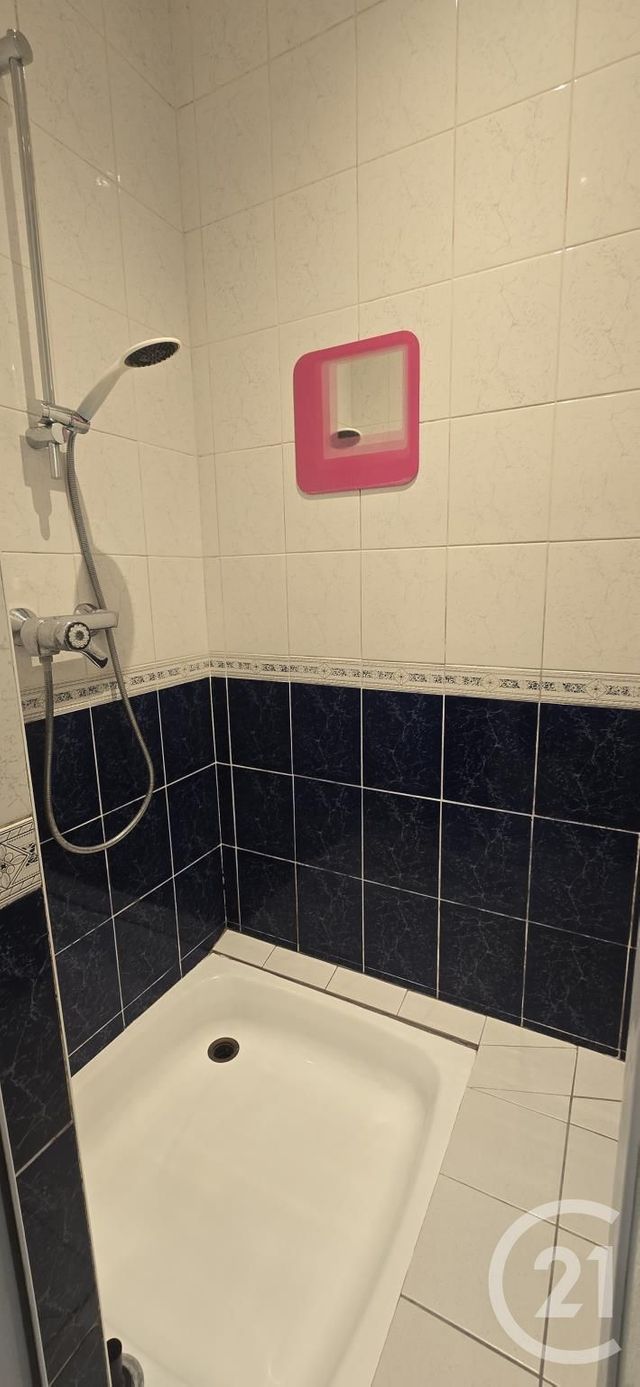 Appartement F3 à louer - 3 pièces - 85.0 m2 - RODEZ - 12 - MIDI-PYRENEES - Century 21 Foch Immobilier