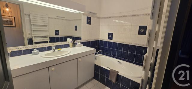 Appartement F3 à louer - 3 pièces - 85.0 m2 - RODEZ - 12 - MIDI-PYRENEES - Century 21 Foch Immobilier