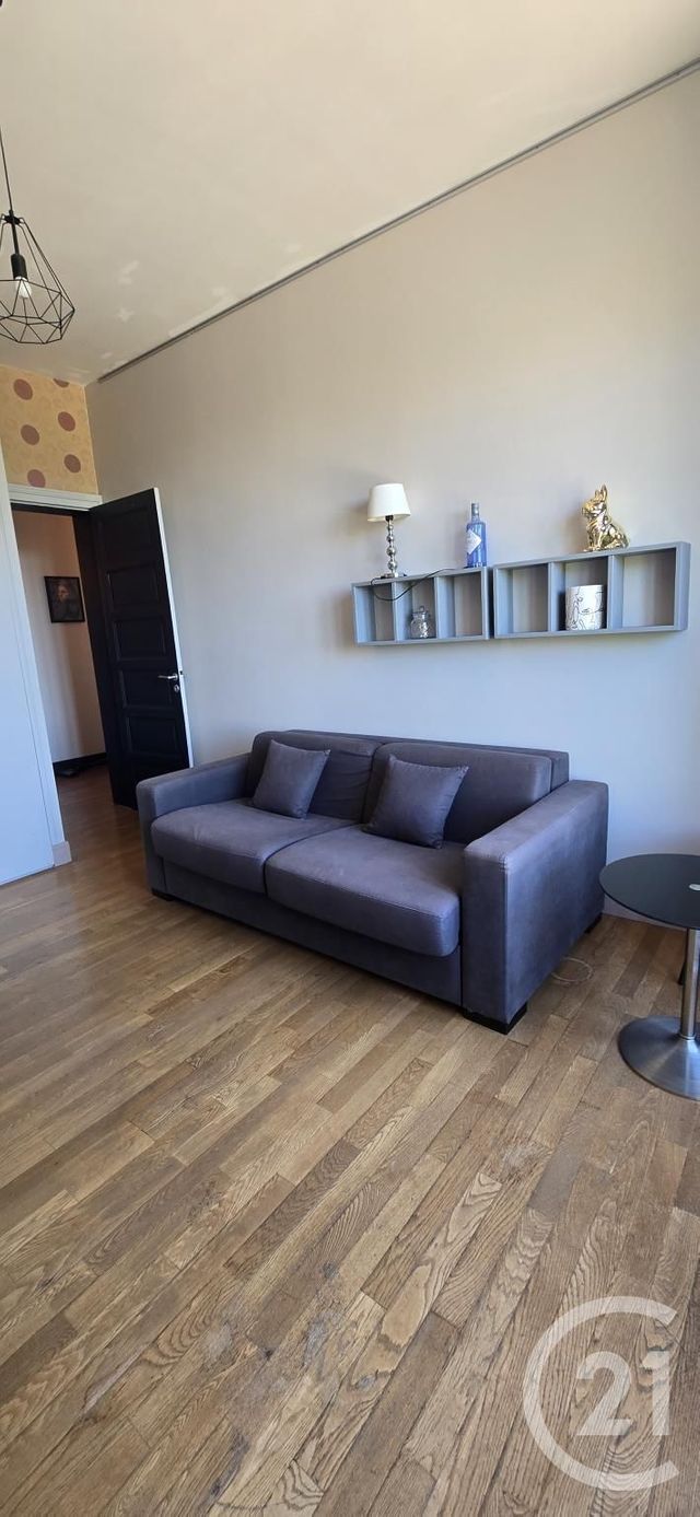 Appartement F3 à louer - 3 pièces - 85.0 m2 - RODEZ - 12 - MIDI-PYRENEES - Century 21 Foch Immobilier