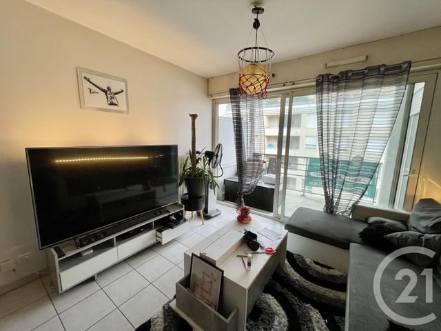 Appartement F2 à louer - 2 pièces - 36.6 m2 - RODEZ - 12 - MIDI-PYRENEES - Century 21 Foch Immobilier