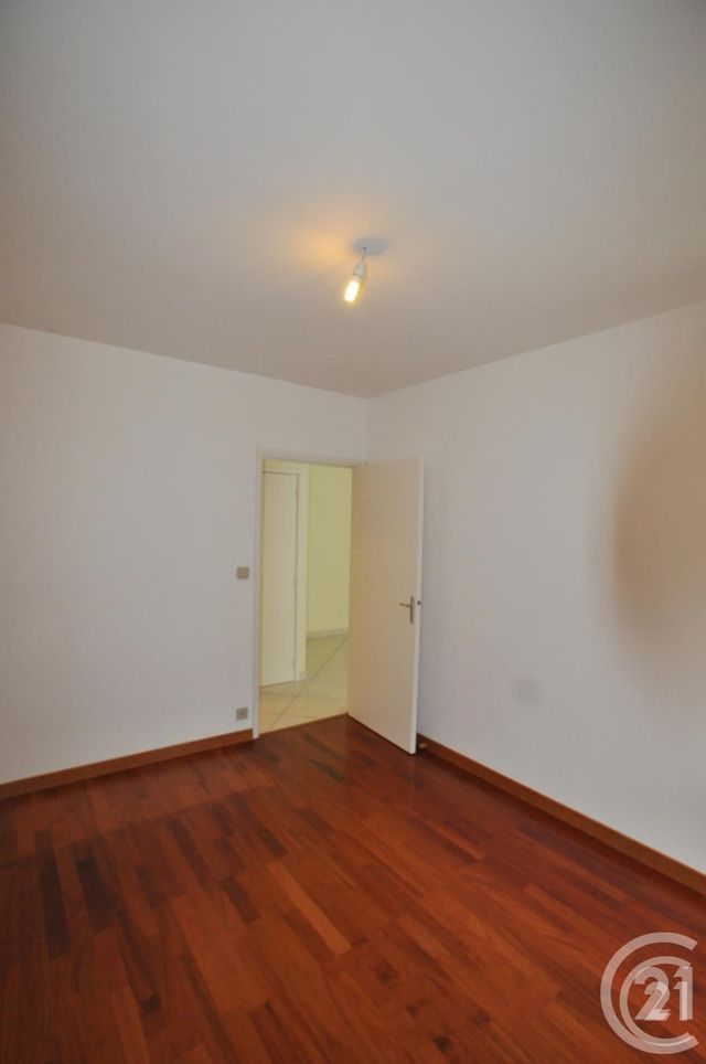 Appartement F2 à louer - 2 pièces - 48.47 m2 - RODEZ - 12 - MIDI-PYRENEES - Century 21 Foch Immobilier