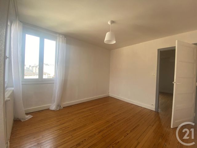 Appartement à louer - 2 pièces - 48.0 m2 - RODEZ - 12 - MIDI-PYRENEES - Century 21 Foch Immobilier