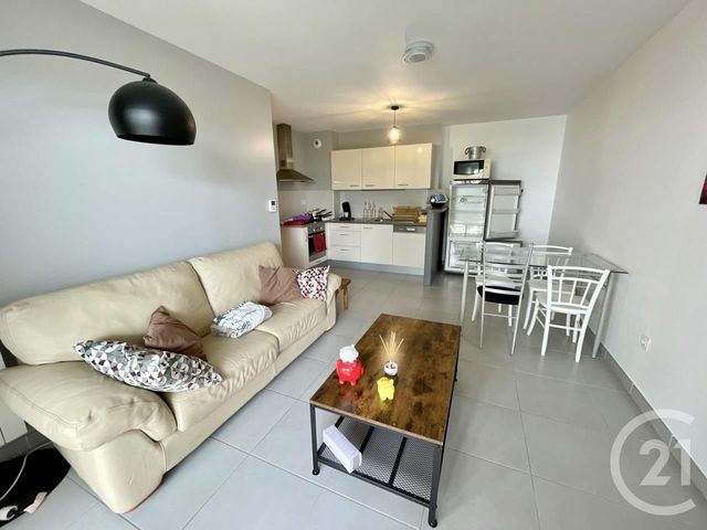 Appartement T2 à louer - 2 pièces - 45.28 m2 - RODEZ - 12 - MIDI-PYRENEES - Century 21 Foch Immobilier