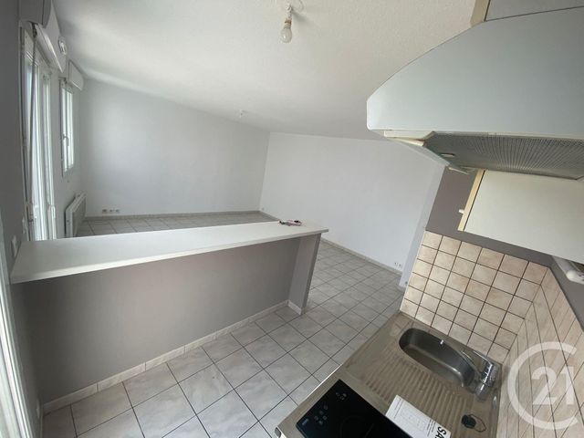 Appartement F3 à louer - 3 pièces - 54.0 m2 - RODEZ - 12 - MIDI-PYRENEES - Century 21 Foch Immobilier