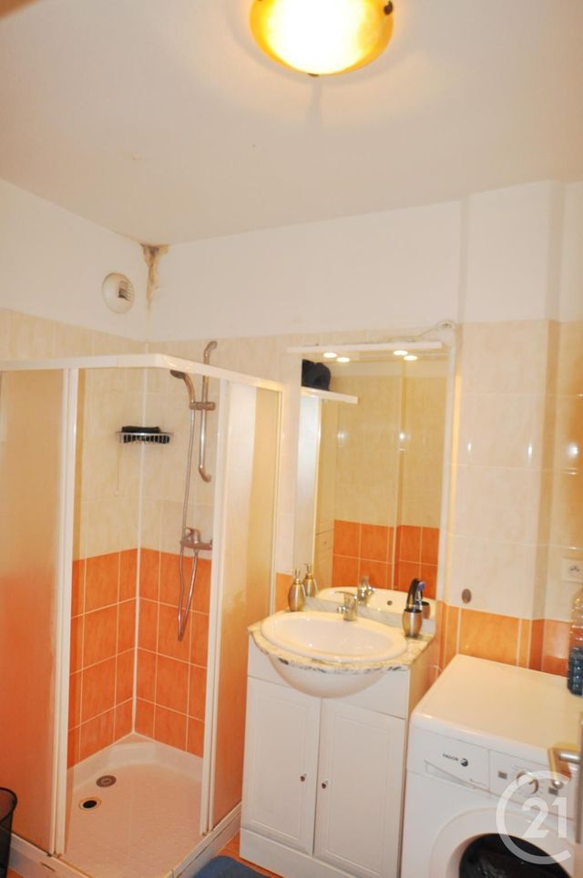 Appartement F2 à louer - 2 pièces - 45.0 m2 - MARCILLAC VALLON - 12 - MIDI-PYRENEES - Century 21 Foch Immobilier