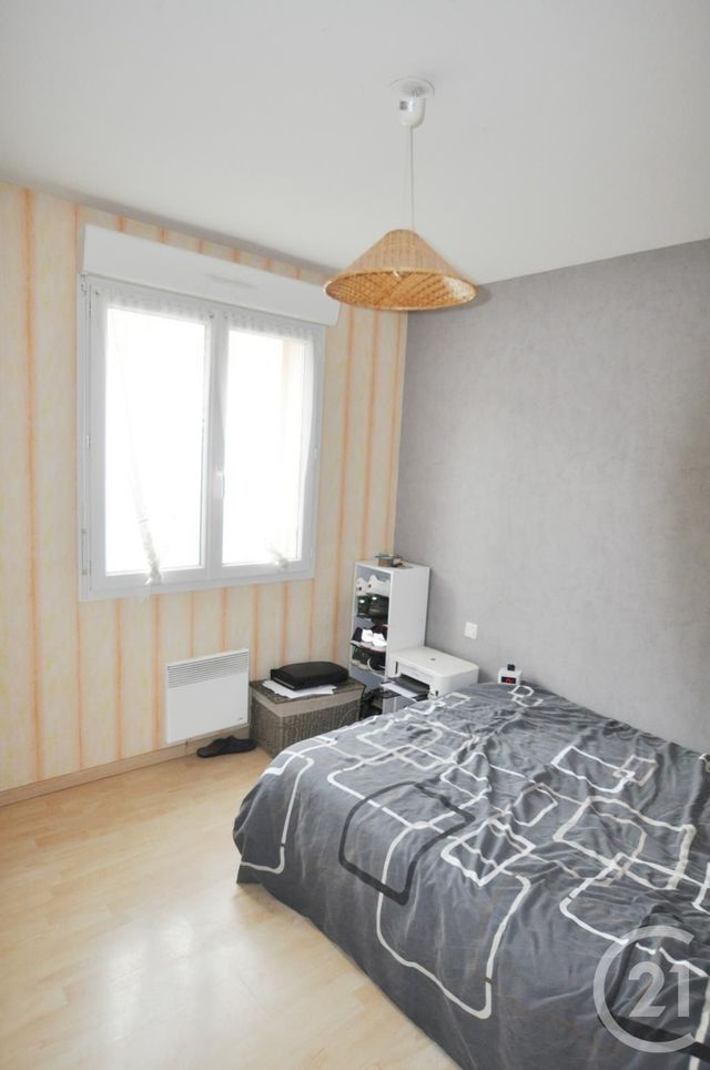 Appartement F2 à louer - 2 pièces - 45.0 m2 - MARCILLAC VALLON - 12 - MIDI-PYRENEES - Century 21 Foch Immobilier