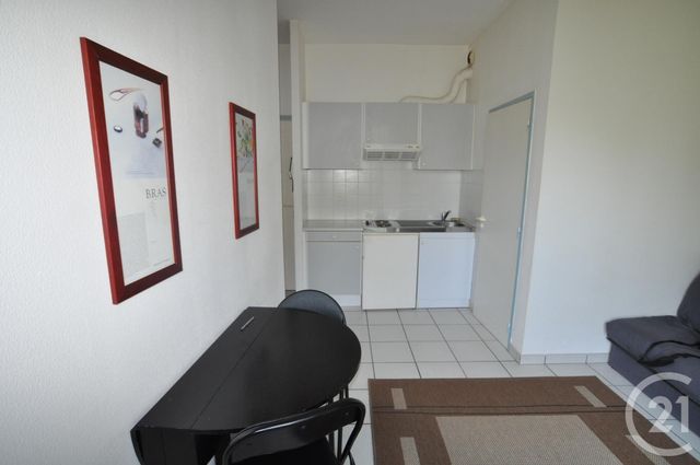Appartement Studio à louer - 1 pièce - 17.0 m2 - RODEZ - 12 - MIDI-PYRENEES - Century 21 Foch Immobilier