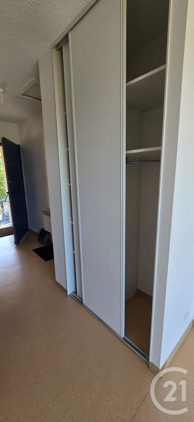 Appartement F2 à louer - 2 pièces - 45.0 m2 - BOZOULS - 12 - MIDI-PYRENEES - Century 21 Foch Immobilier