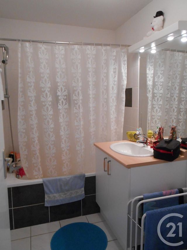 Appartement F1 bis à louer - 2 pièces - 30.71 m2 - RODEZ - 12 - MIDI-PYRENEES - Century 21 Foch Immobilier