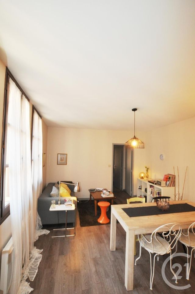 Appartement F2 à louer - 2 pièces - 54.8 m2 - RODEZ - 12 - MIDI-PYRENEES - Century 21 Foch Immobilier