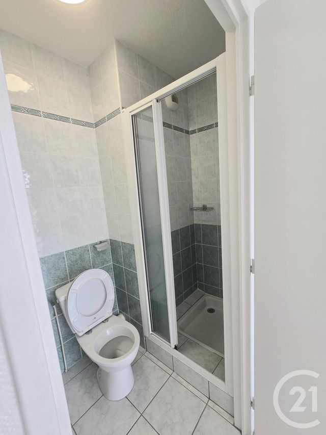 Appartement F1 à louer - 1 pièce - 20.79 m2 - RODEZ - 12 - MIDI-PYRENEES - Century 21 Foch Immobilier
