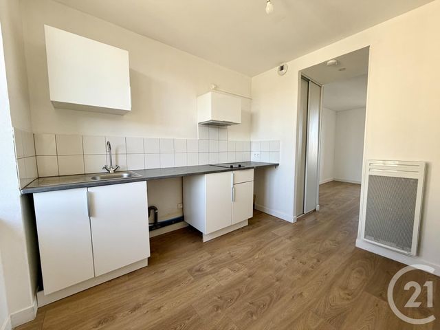 Appartement T1 à louer - 1 pièce - 23.58 m2 - RODEZ - 12 - MIDI-PYRENEES - Century 21 Foch Immobilier