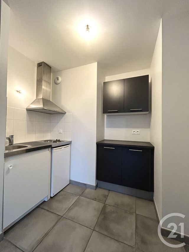 Appartement F1 bis à louer - 2 pièces - 37.03 m2 - RODEZ - 12 - MIDI-PYRENEES - Century 21 Foch Immobilier