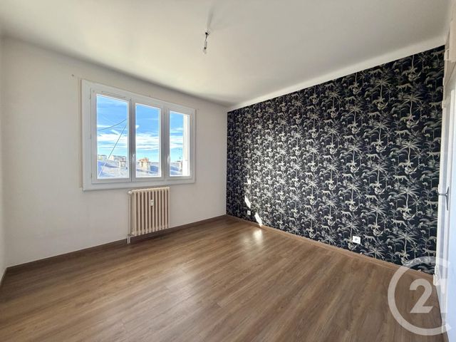 Appartement F3 à louer - 3 pièces - 59.27 m2 - RODEZ - 12 - MIDI-PYRENEES - Century 21 Foch Immobilier
