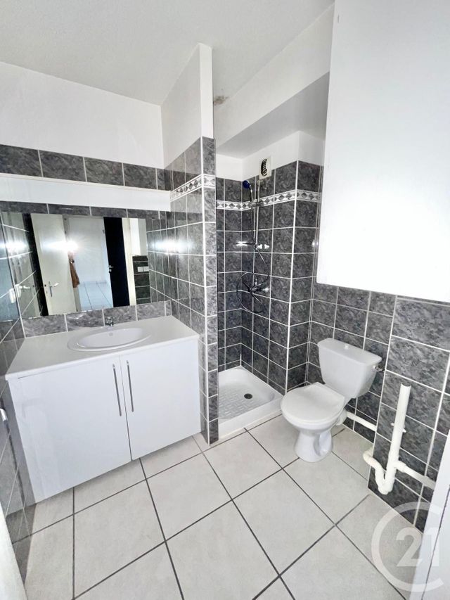 Appartement F2 à louer - 2 pièces - 33.1 m2 - RODEZ - 12 - MIDI-PYRENEES - Century 21 Foch Immobilier