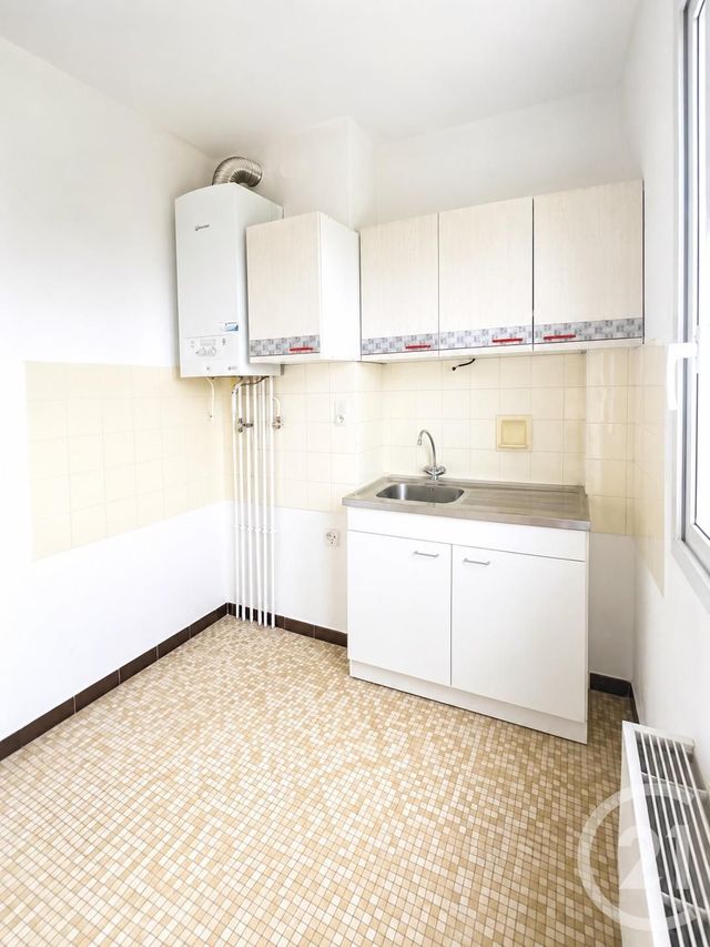 Appartement T1 à vendre - 1 pièce - 29.75 m2 - ONET LE CHATEAU - 12 - MIDI-PYRENEES - Century 21 Foch Immobilier