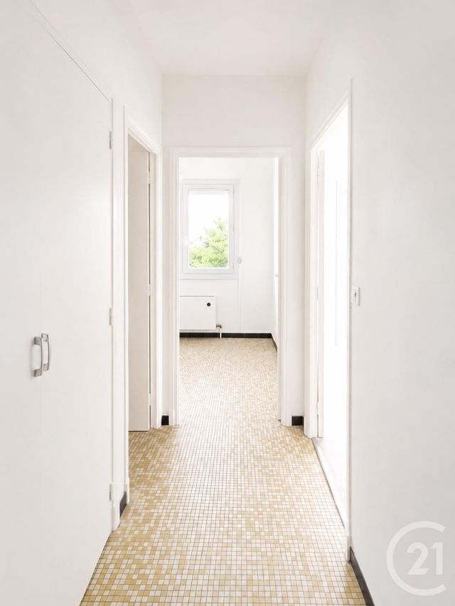 Appartement T1 à vendre - 1 pièce - 29.75 m2 - ONET LE CHATEAU - 12 - MIDI-PYRENEES - Century 21 Foch Immobilier