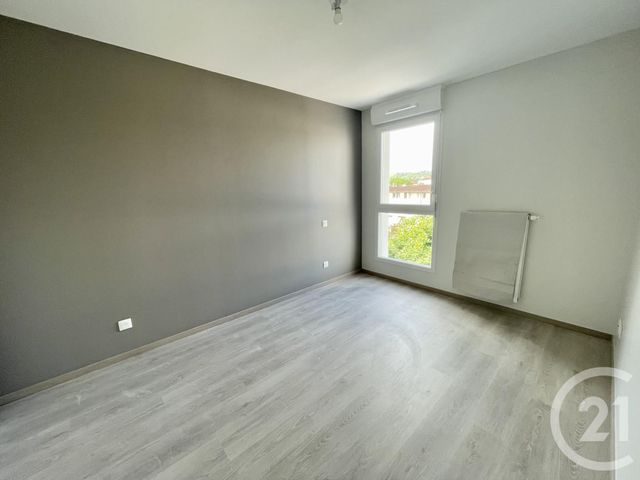 Appartement F2 à louer - 2 pièces - 52.29 m2 - ONET LE CHATEAU - 12 - MIDI-PYRENEES - Century 21 Foch Immobilier