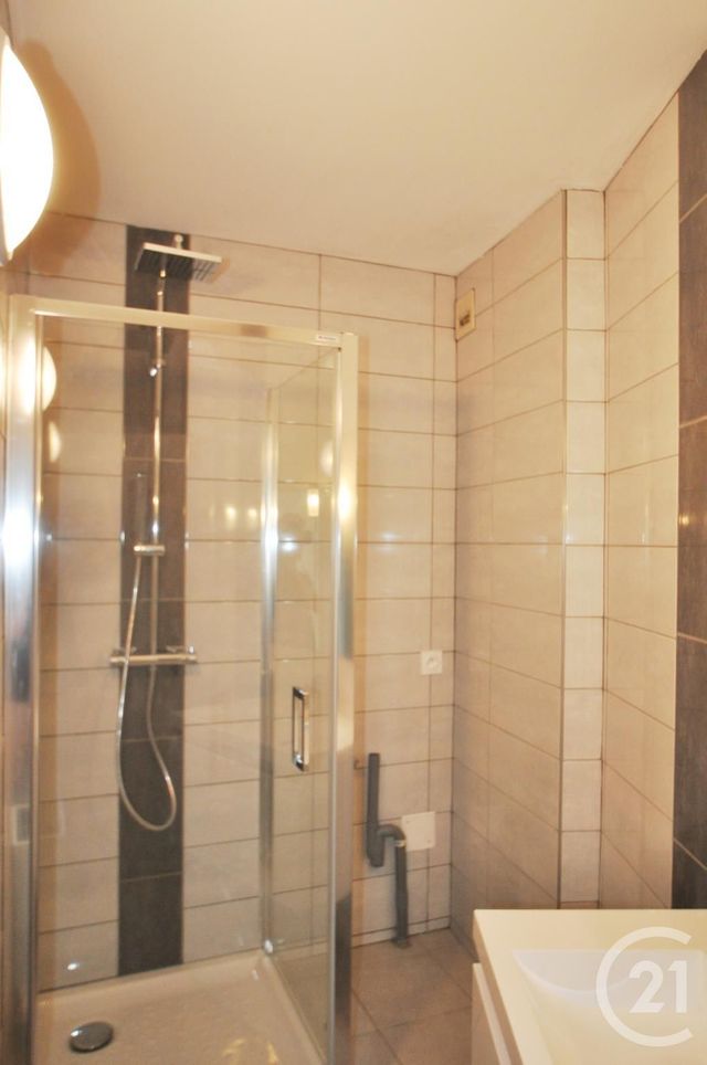 Appartement F3 à louer - 3 pièces - 79.66 m2 - RODEZ - 12 - MIDI-PYRENEES - Century 21 Foch Immobilier
