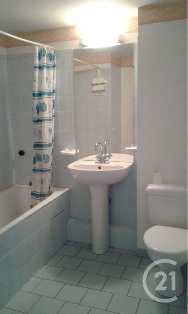 Appartement Studio à louer - 1 pièce - 21.0 m2 - RODEZ - 12 - MIDI-PYRENEES - Century 21 Foch Immobilier