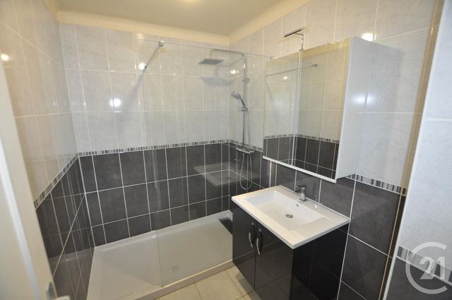 Appartement F2 à louer - 2 pièces - 47.85 m2 - RODEZ - 12 - MIDI-PYRENEES - Century 21 Foch Immobilier